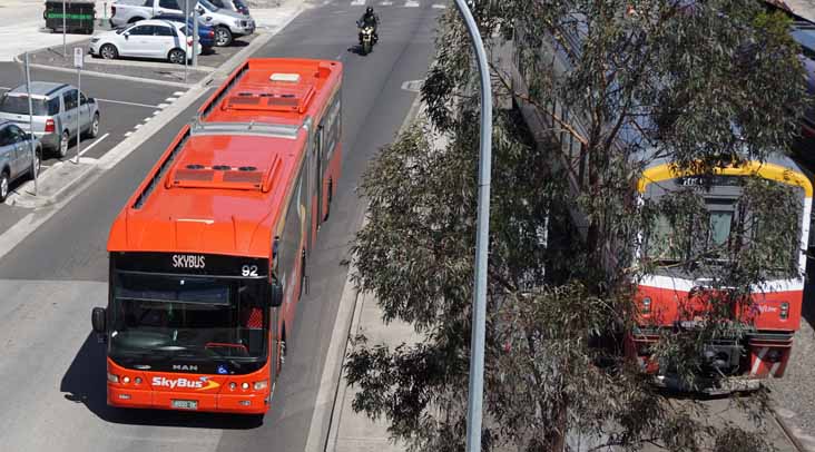 Skybus MAN 28.360 Volgren CR228 92